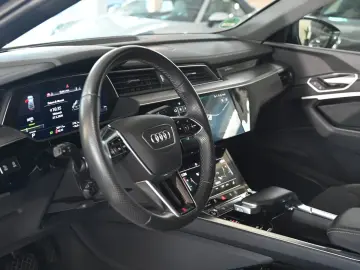AUDI e-tron Sportback 50 quattro S line HUD PANO