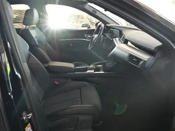 AUDI e-tron Sportback 50 quattro S line HUD PANO
