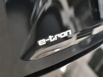 AUDI e-tron Sportback 50 quattro S line HUD PANO