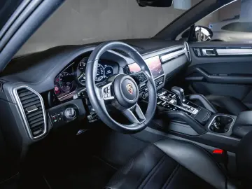 PORSCHE Cayenne E-Hybrid Coupé Platinum Edition Luftfede