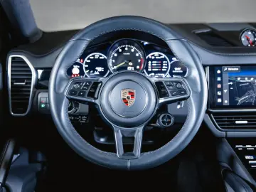PORSCHE Cayenne E-Hybrid Coupé Platinum Edition Luftfede
