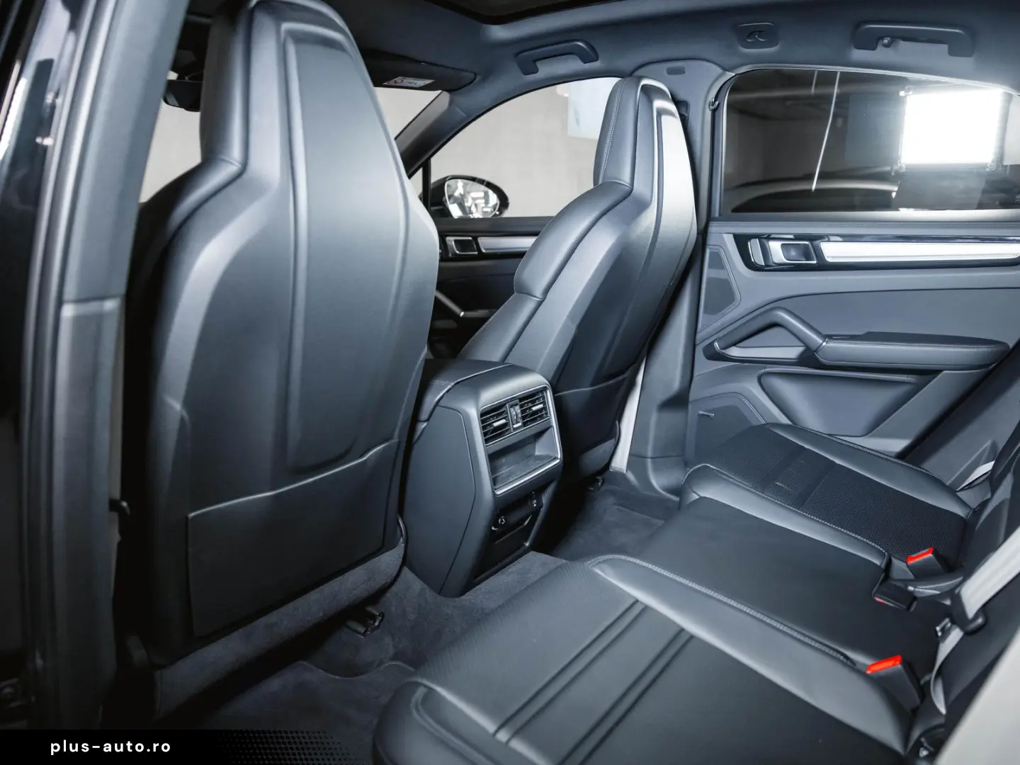 PORSCHE Cayenne E-Hybrid Coupé Platinum Edition Luftfede