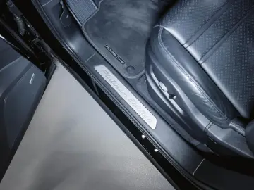 PORSCHE Cayenne E-Hybrid Coupé Platinum Edition Luftfede