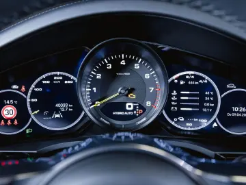PORSCHE Cayenne E-Hybrid Coupé Platinum Edition Luftfede