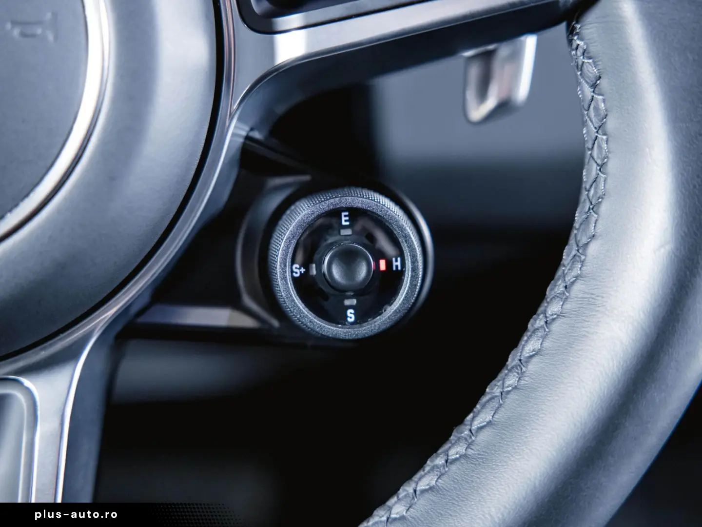 PORSCHE Cayenne E-Hybrid Coupé Platinum Edition Luftfede