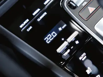PORSCHE Cayenne E-Hybrid Coupé Platinum Edition Luftfede