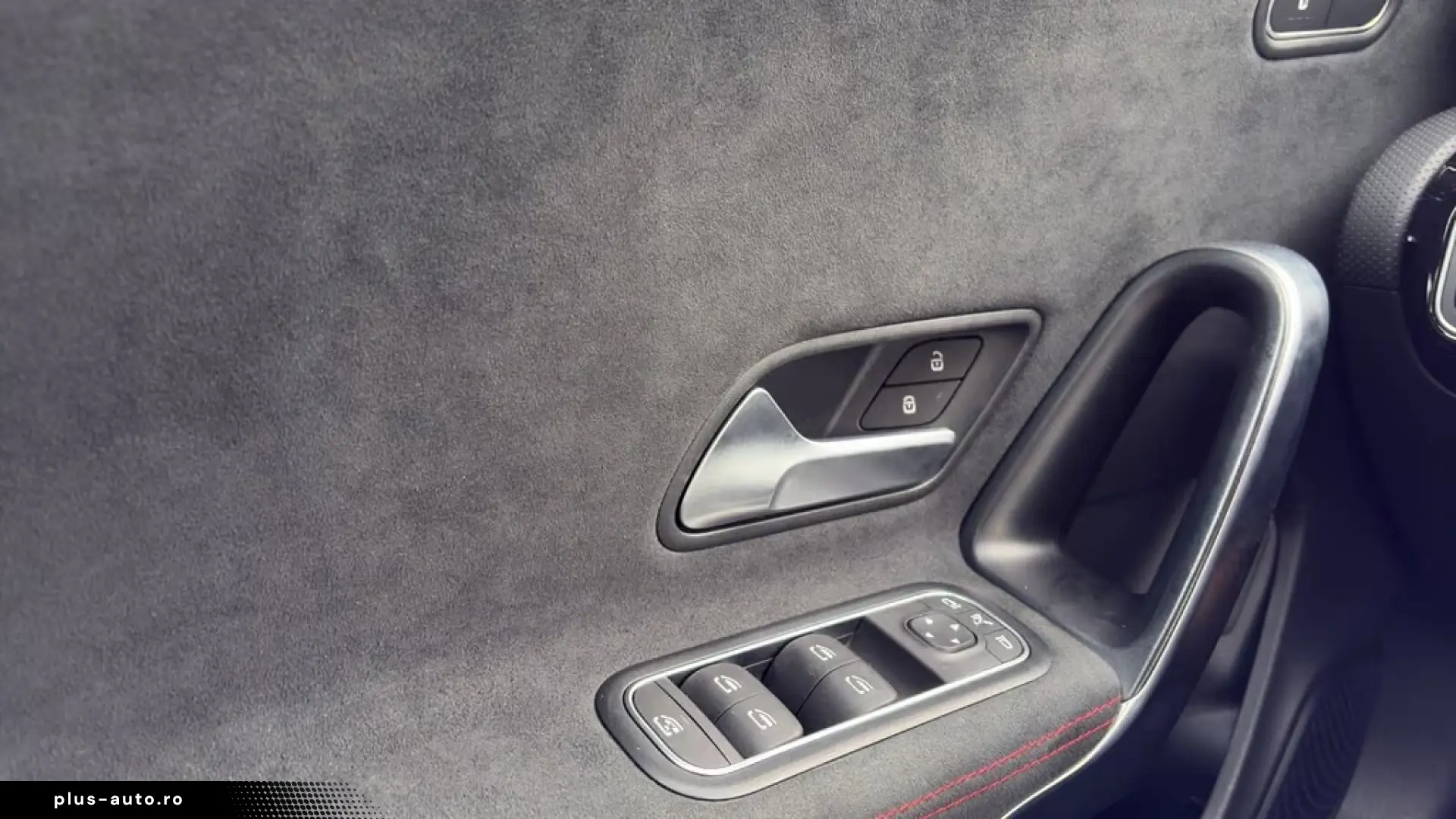 Mercedes-Benz CLA 250 e AMG Line camera Ambiente LED