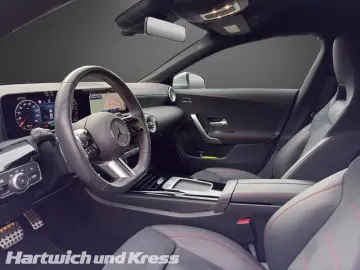 Mercedes-Benz CLA 250 e AMG Line camera Ambiente LED