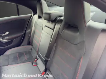 Mercedes-Benz CLA 250 e AMG Line camera Ambiente LED