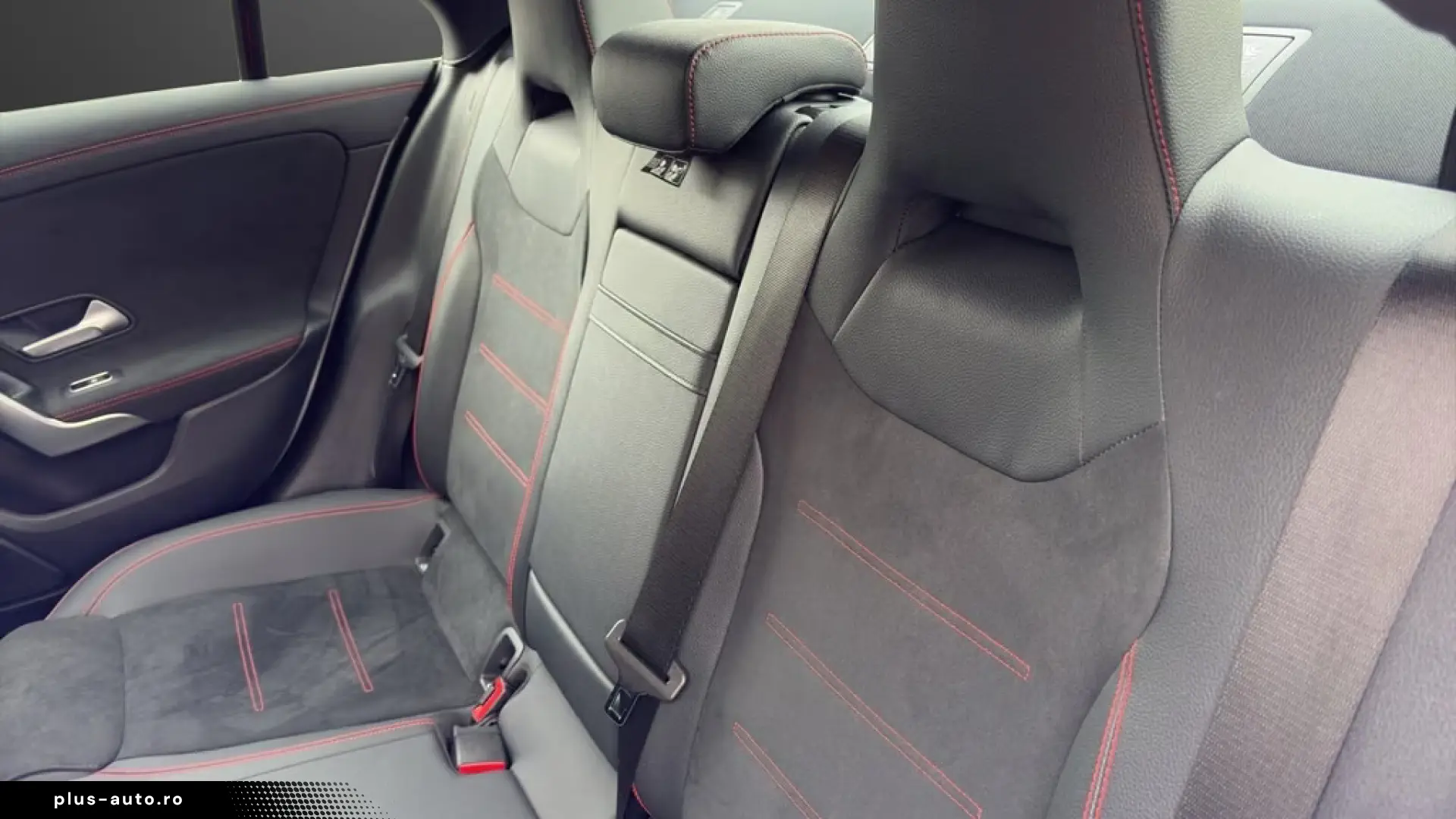Mercedes-Benz CLA 250 e AMG Line camera Ambiente LED