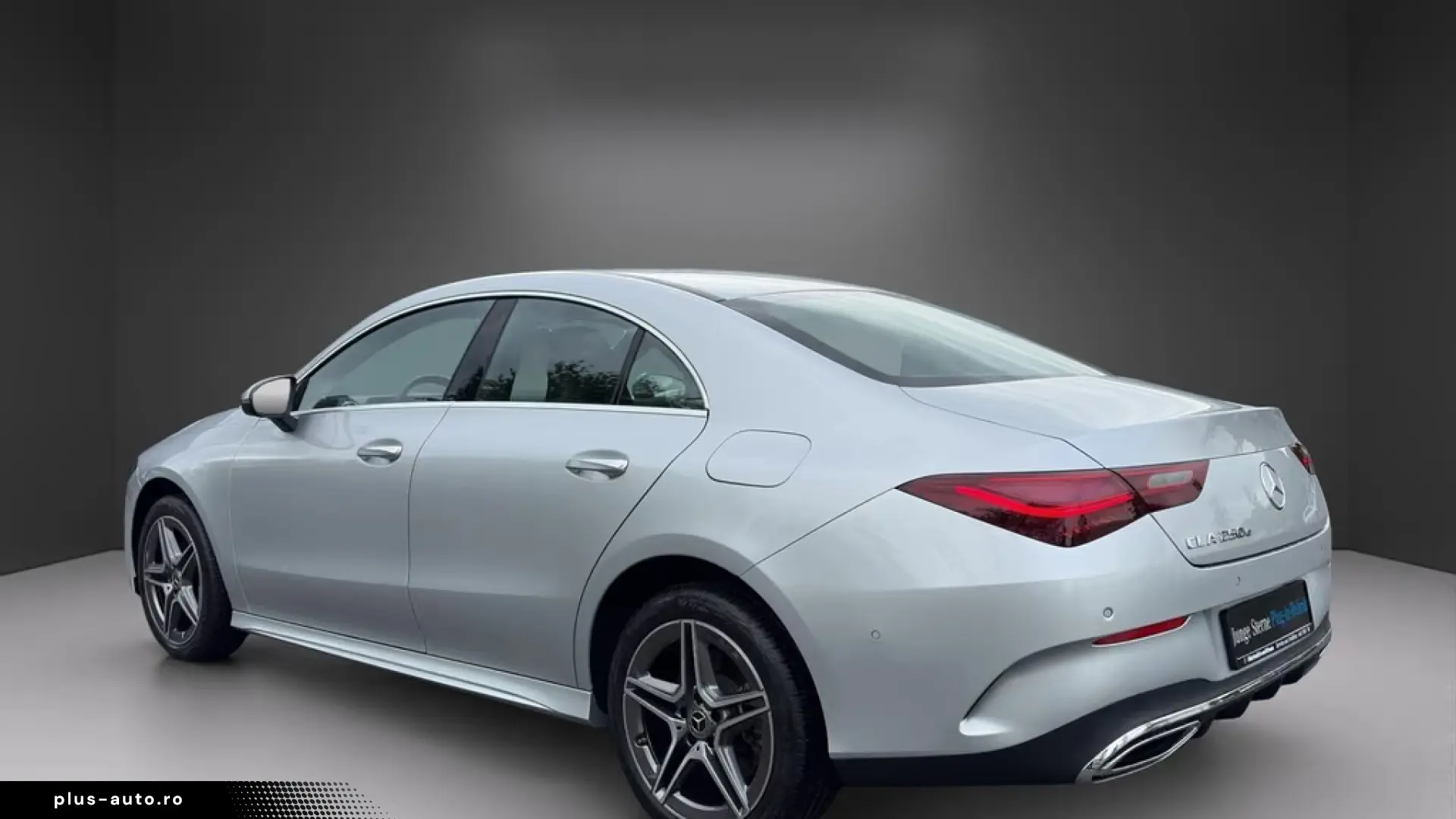 Mercedes-Benz CLA 250 e AMG Line camera Ambiente LED