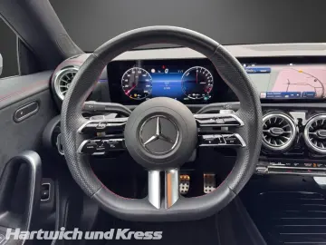 Mercedes-Benz CLA 250 e AMG Line camera Ambiente LED