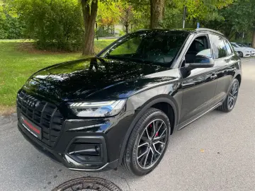 AUDI Q5 40 TFSI Quattro id.Black Matrix Kam Leder