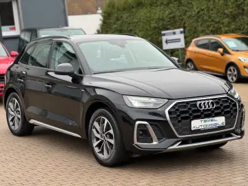 AUDI Q5 35 TDI S line  PANO VIRTUAL NAVI LED