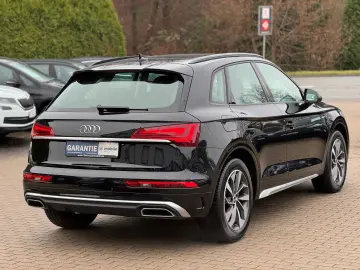 AUDI Q5 35 TDI S line  PANO VIRTUAL NAVI LED