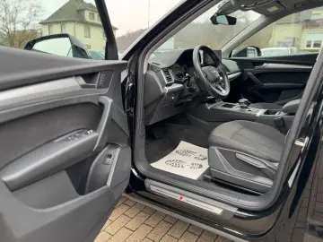 AUDI Q5 35 TDI S line  PANO VIRTUAL NAVI LED