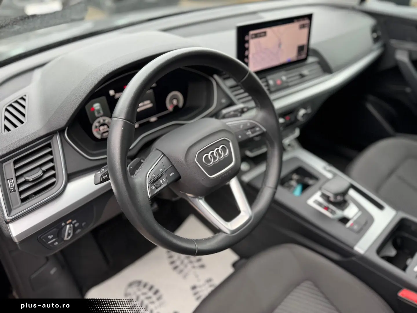 AUDI Q5 35 TDI S line  PANO VIRTUAL NAVI LED