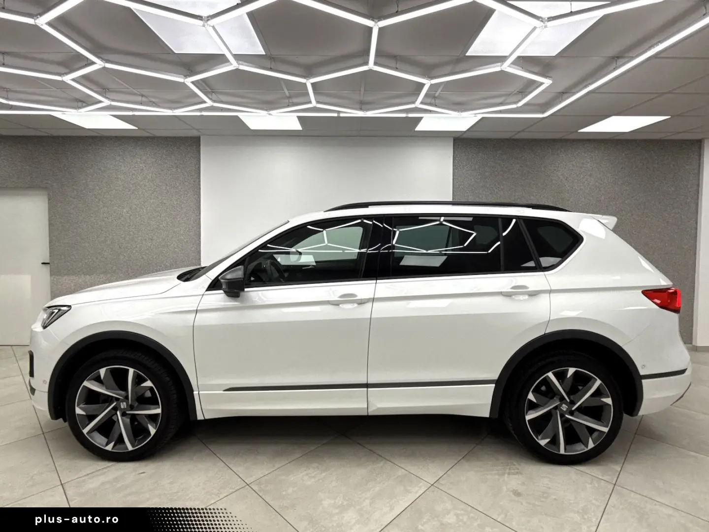 SEAT Tarraco 2.0 TDI FR Line Sport AHK Pano 7Sitzer