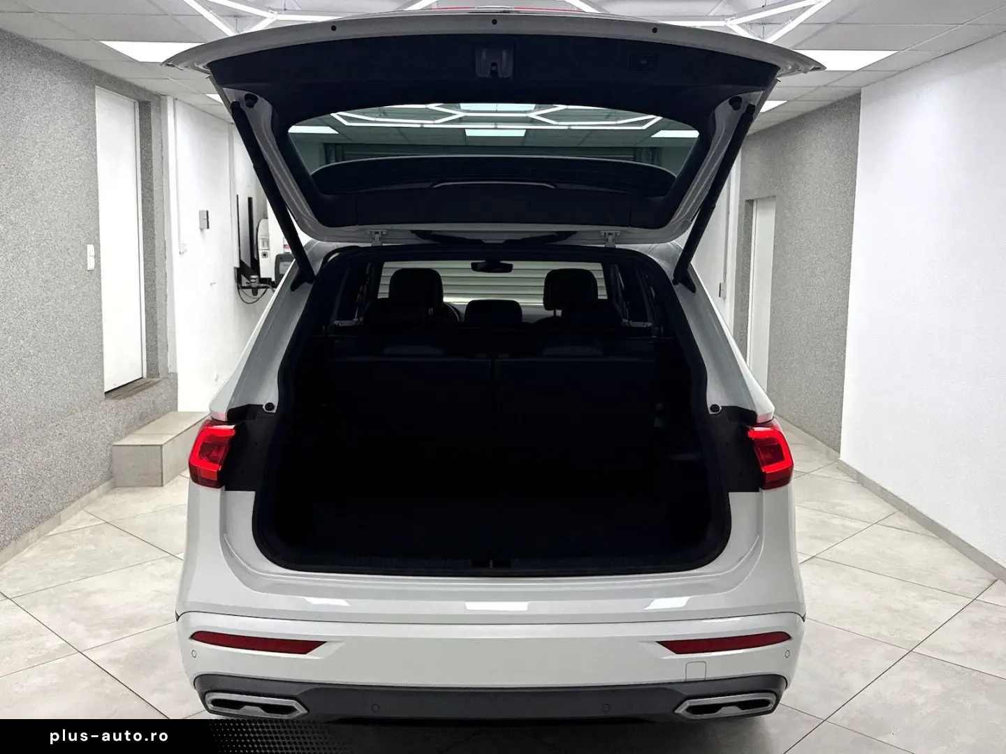 SEAT Tarraco 2.0 TDI FR Line Sport AHK Pano 7Sitzer