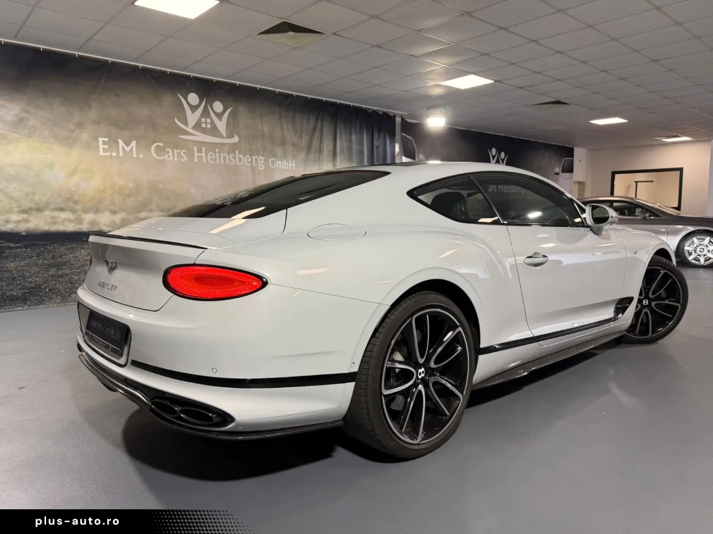 BENTLEY Continental GT V8 Mulliner Blackline Carbon Pano