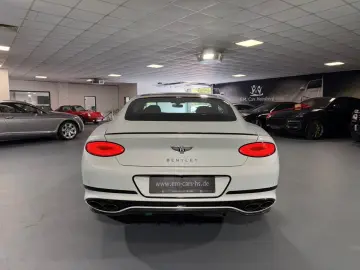 BENTLEY Continental GT V8 Mulliner Blackline Carbon Pano