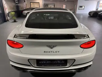 BENTLEY Continental GT V8 Mulliner Blackline Carbon Pano