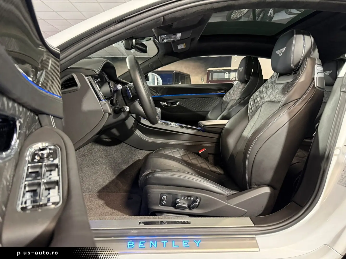 BENTLEY Continental GT V8 Mulliner Blackline Carbon Pano