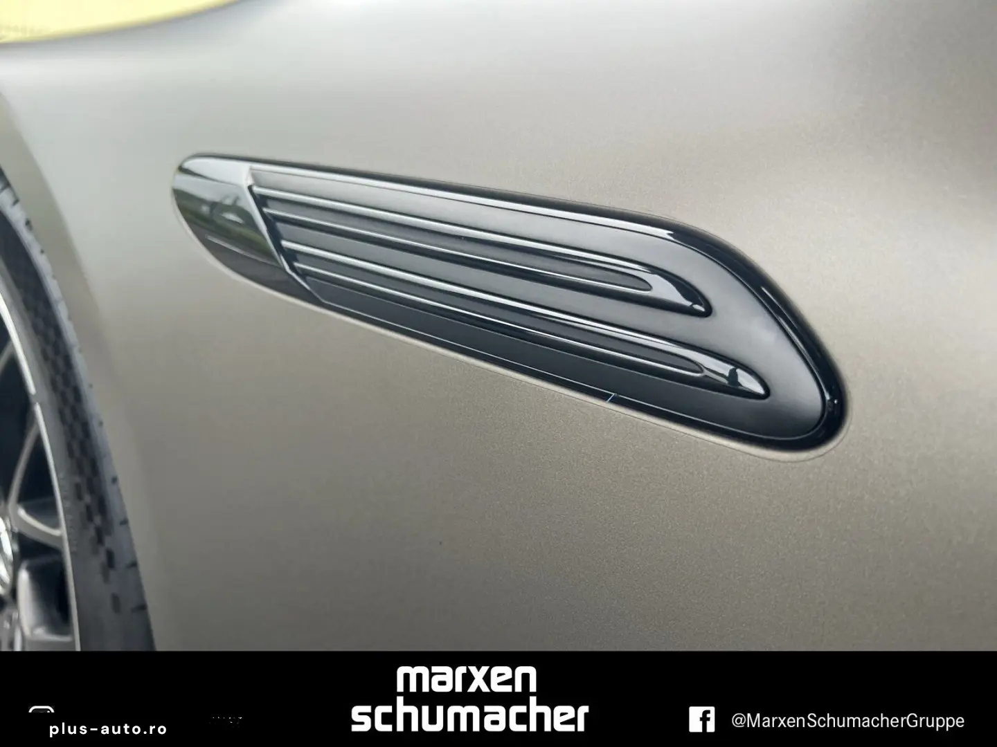 MERCEDES-BENZ AMG SL 43 V8-Styling Night2 Carbon Massage