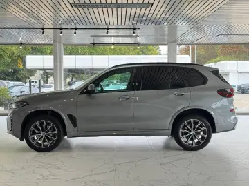 BMW X5 xDrive30d 3x M SPORT LUFT PANO ACC INDIVIDUAL