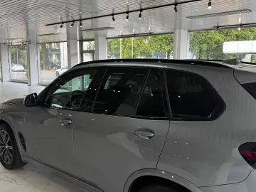 BMW X5 xDrive30d 3x M SPORT LUFT PANO ACC INDIVIDUAL