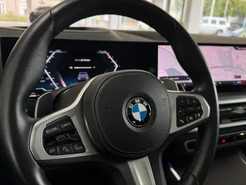 BMW X5 xDrive30d 3x M SPORT LUFT PANO ACC INDIVIDUAL