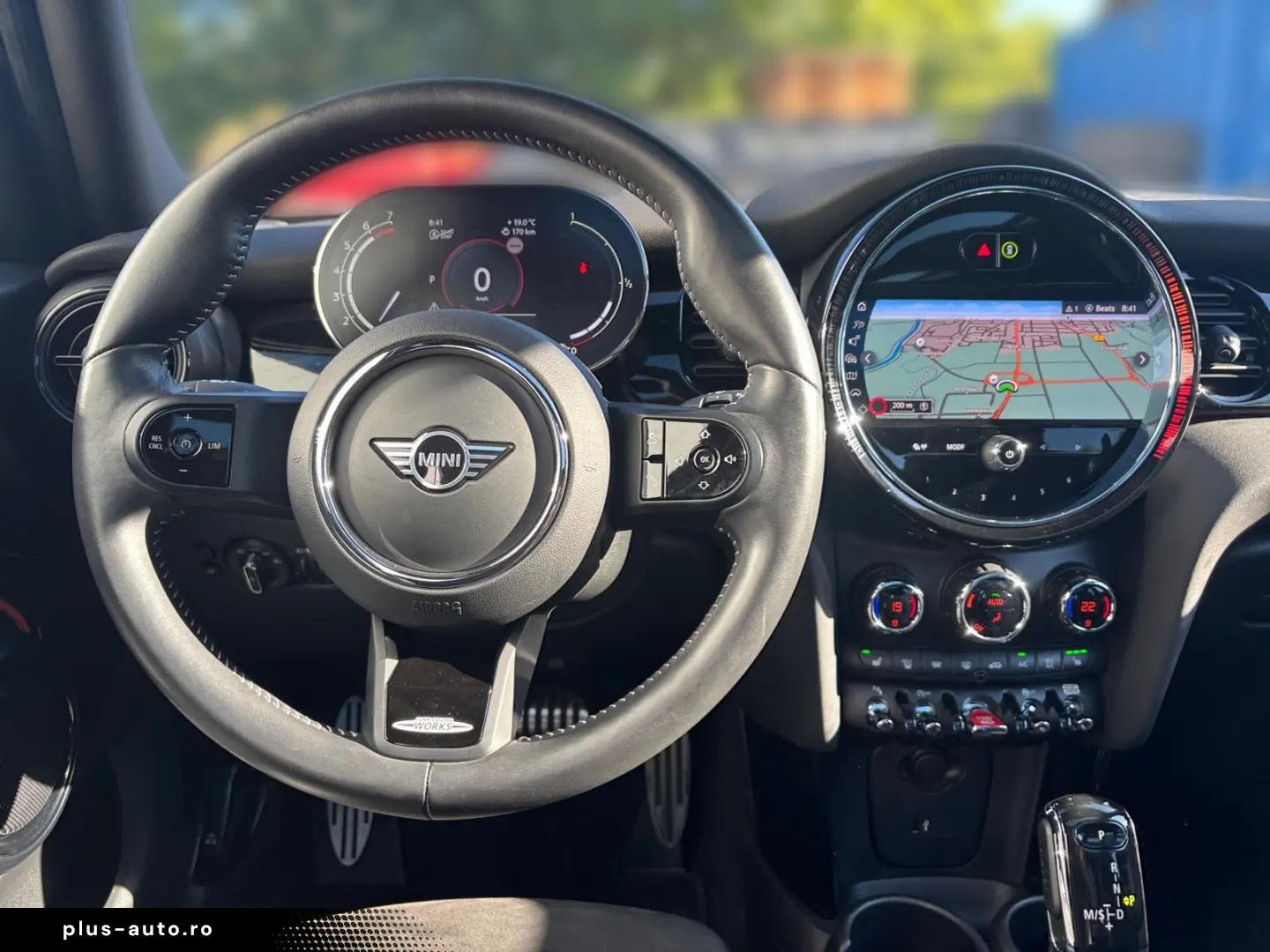 MINI Cooper 5-Türer Aut. Pano Navi LED RFK JCW Trim