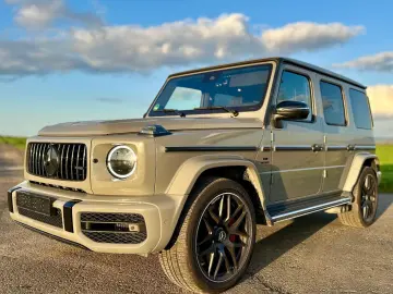 MERCEDES-BENZ G63 AMG Brabus 700 Night II Performance Carbon