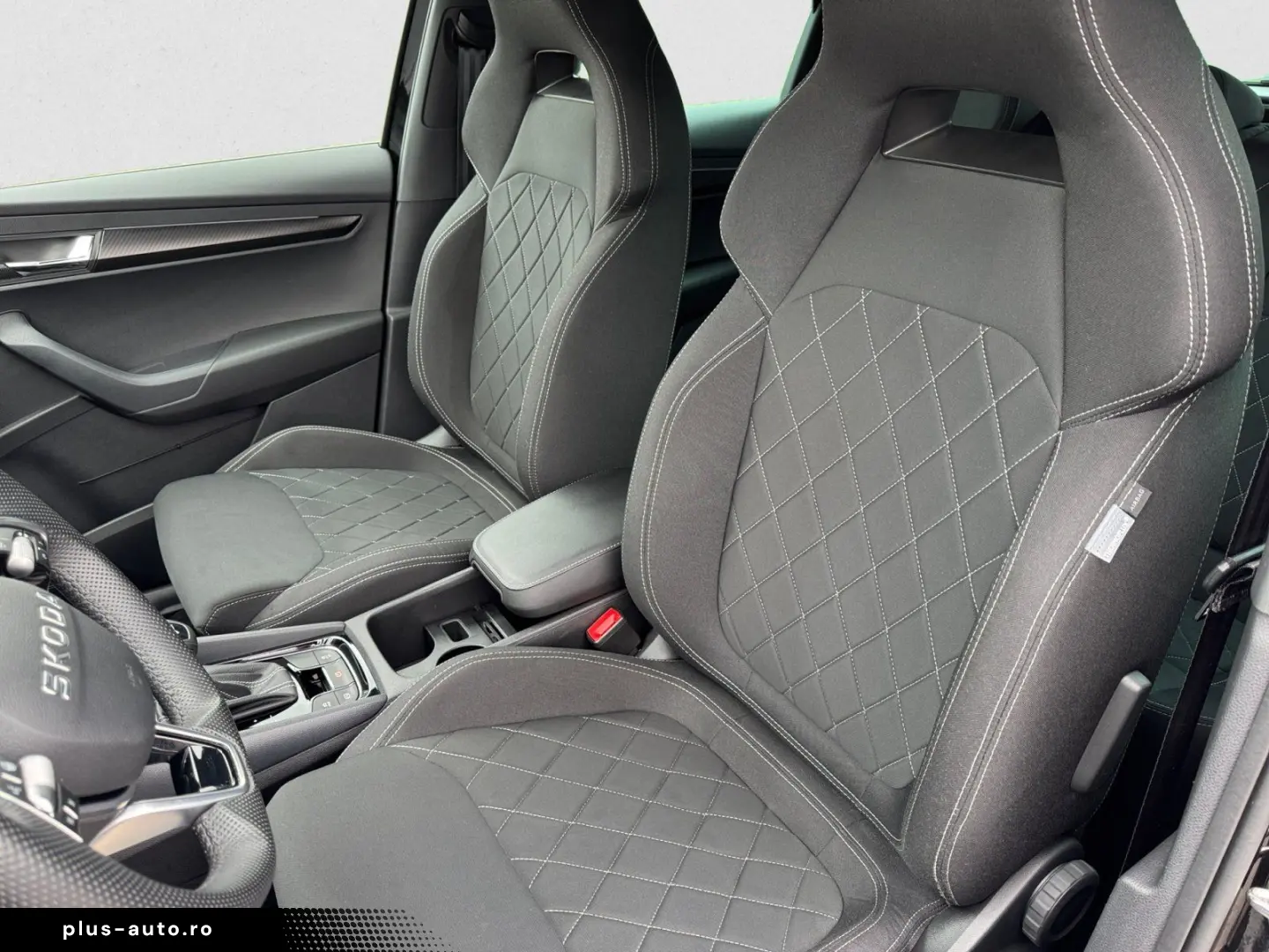SKODA Karoq Sportline TSI DSG 4J-GAR. AHK eHECK KAMERA
