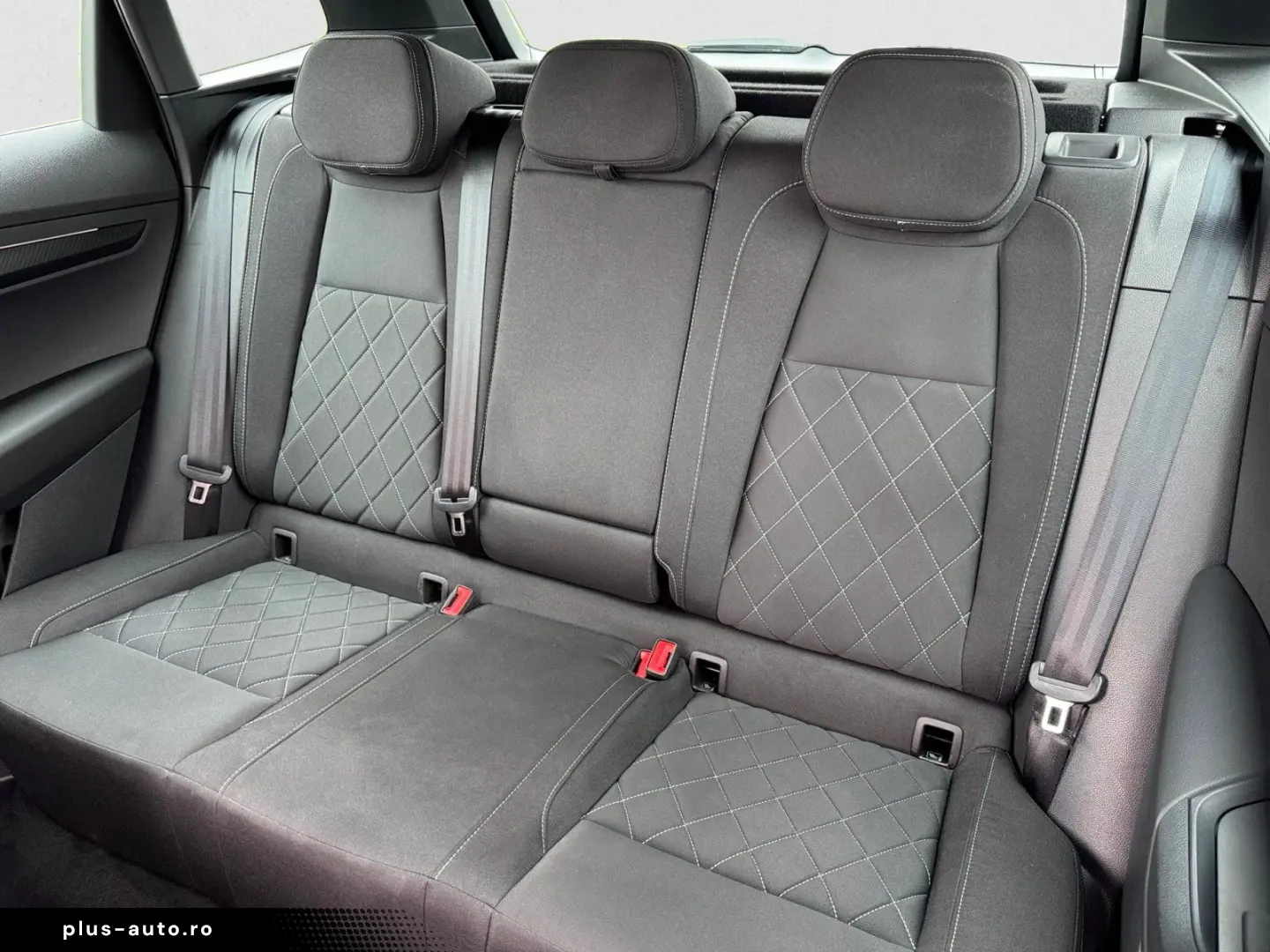 SKODA Karoq Sportline TSI DSG 4J-GAR. AHK eHECK KAMERA