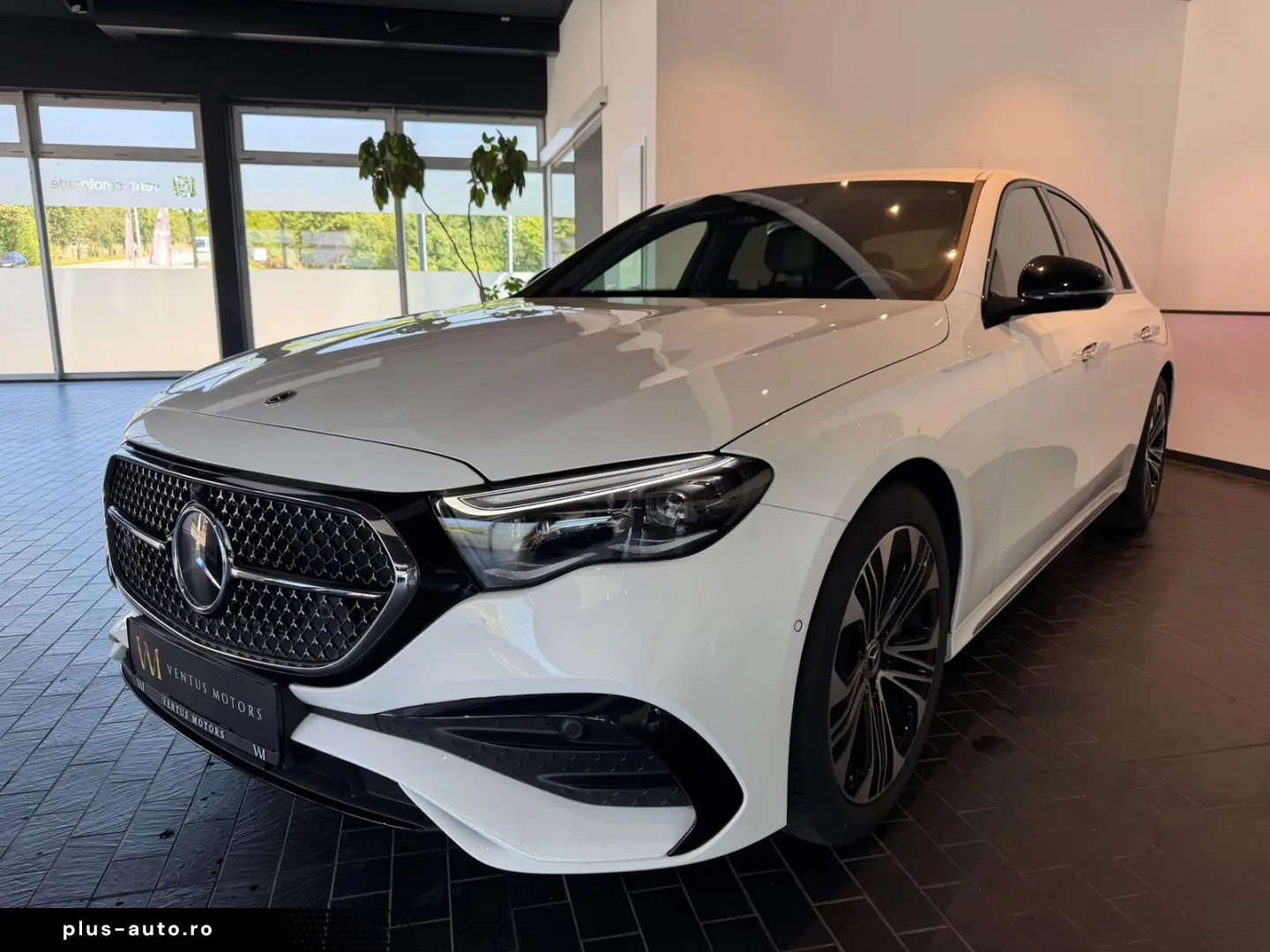 MERCEDES-BENZ E 220 d Night Paket AMG-Line BURM 4d AHK MBUX