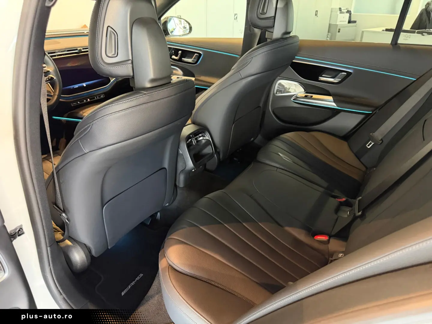 MERCEDES-BENZ E 220 d Night Paket AMG-Line BURM 4d AHK MBUX