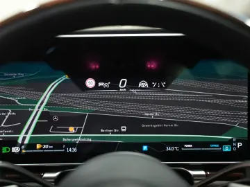 MERCEDES-BENZ S450d 4M LANG AMG   PANO HUD DRIVE PILOT 3xTV
