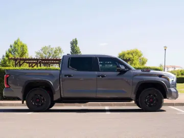 Toyota Tundra TRD Pro HYBRID Crew Max 4X4- LIVRARE IMEDIATA