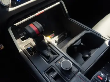 Toyota Tundra TRD Pro HYBRID Crew Max 4X4- LIVRARE IMEDIATA