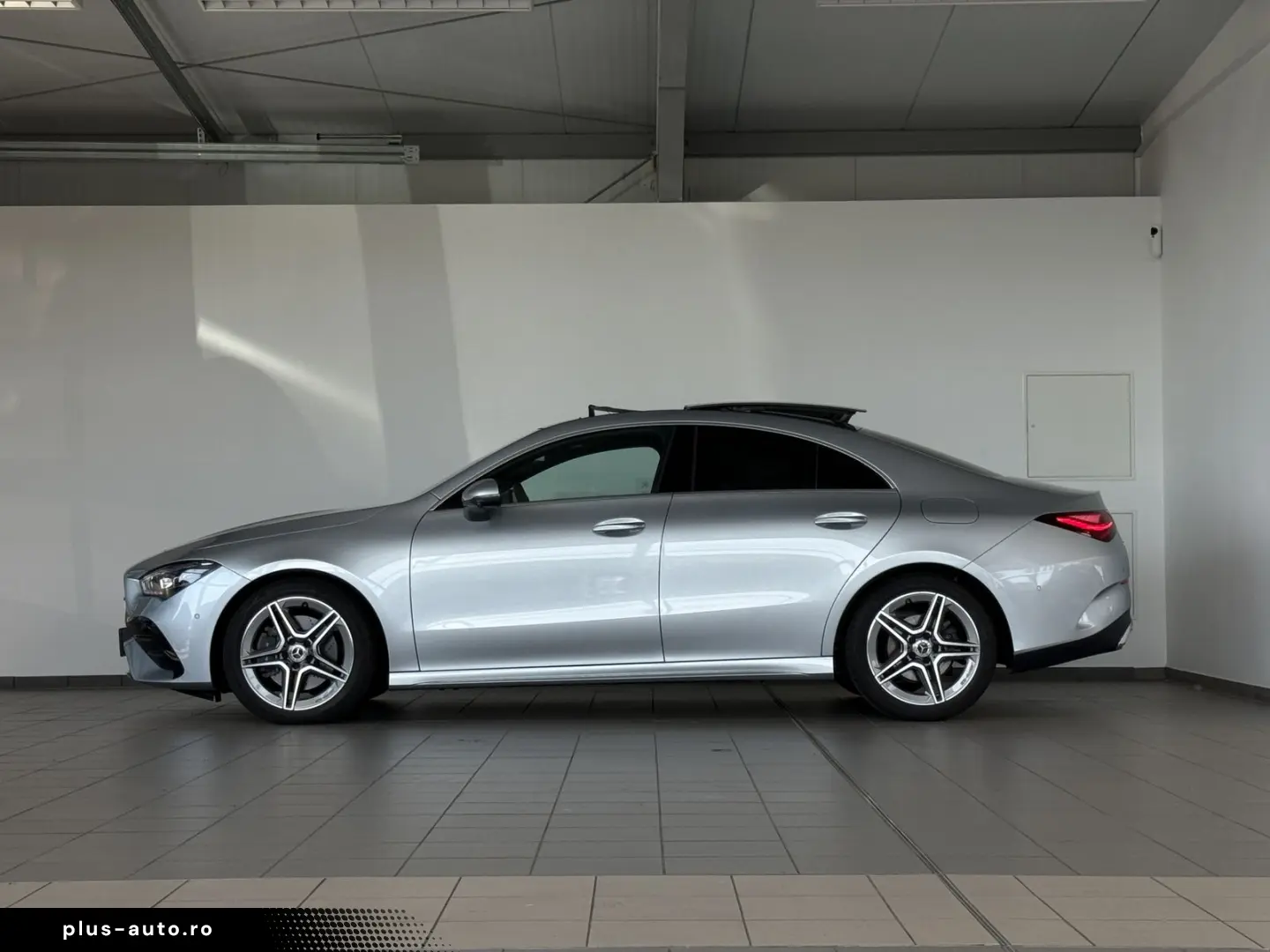 MERCEDES-BENZ CLA 220 AMG LINE  PANO  360  DIST  TOT  SPUR