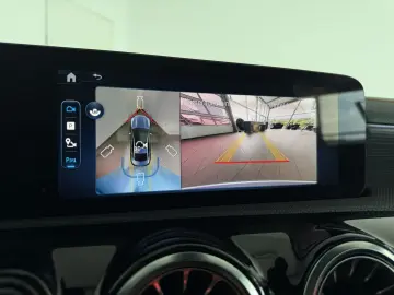 MERCEDES-BENZ CLA 220 AMG LINE  PANO  360  DIST  TOT  SPUR