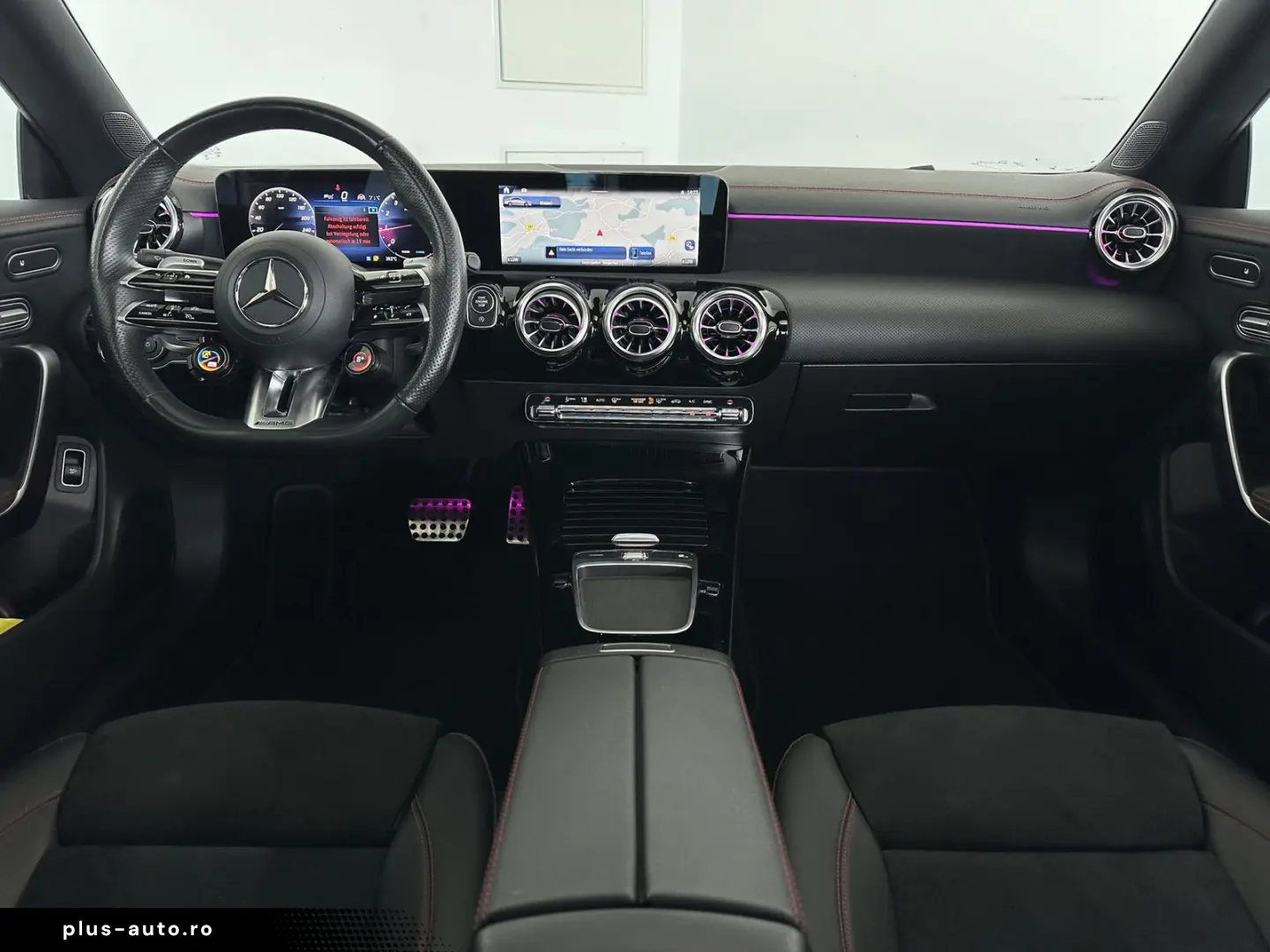 MERCEDES-BENZ CLA 35 AMG 4Matic  PANO HUD BURM 360 DIST TOT