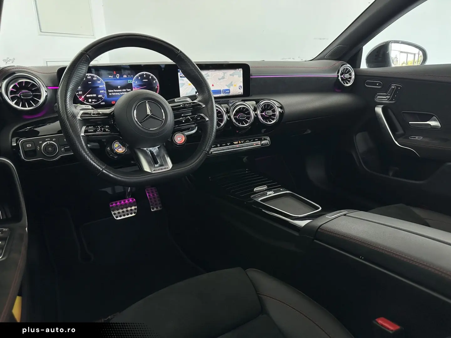 MERCEDES-BENZ CLA 35 AMG 4Matic  PANO HUD BURM 360 DIST TOT