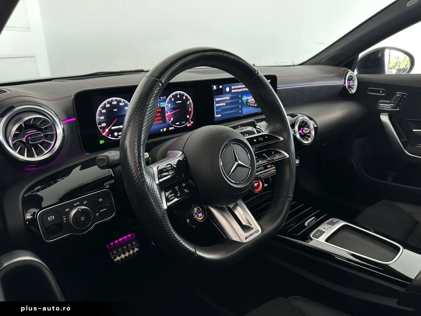 MERCEDES-BENZ CLA 35 AMG 4Matic  PANO HUD BURM 360 DIST TOT