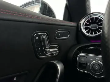 MERCEDES-BENZ CLA 35 AMG 4Matic  PANO HUD BURM 360 DIST TOT