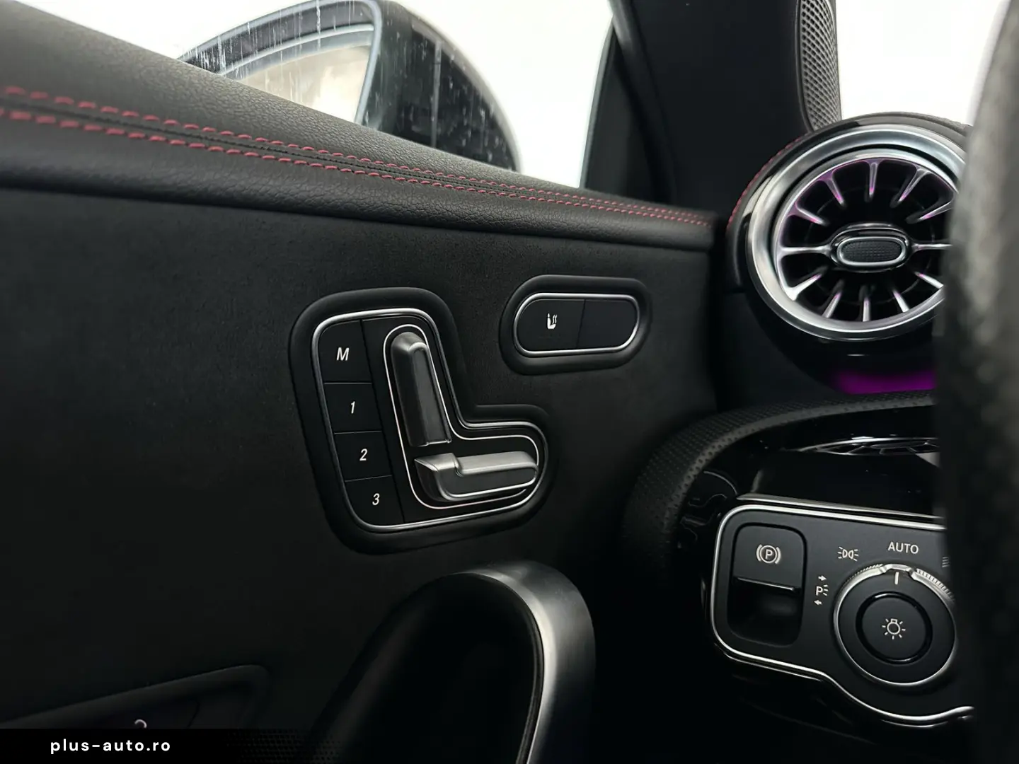 MERCEDES-BENZ CLA 35 AMG 4Matic  PANO HUD BURM 360 DIST TOT