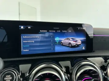 MERCEDES-BENZ CLA 35 AMG 4Matic  PANO HUD BURM 360 DIST TOT