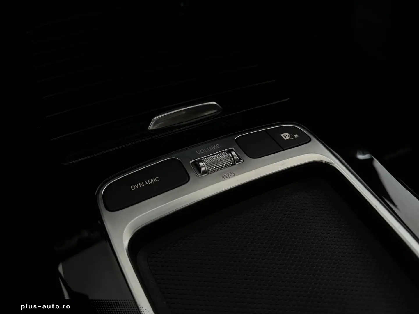 MERCEDES-BENZ CLA 35 AMG 4Matic  PANO HUD BURM 360 DIST TOT