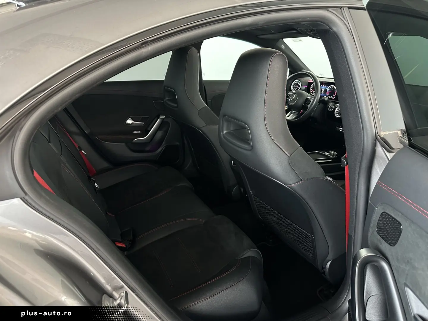 MERCEDES-BENZ CLA 35 AMG 4Matic  PANO HUD BURM 360 DIST TOT